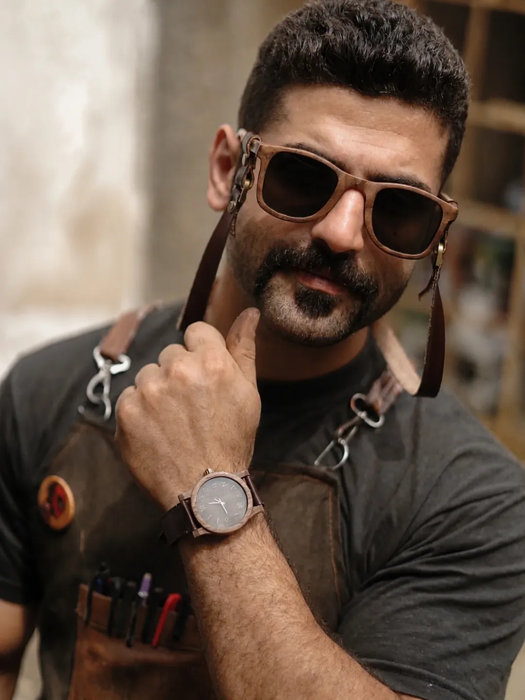 ساعت مچی دنور با بند چرم چوب گردو