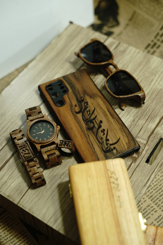 ساعت چوبی مدل لیموند با بند تانک